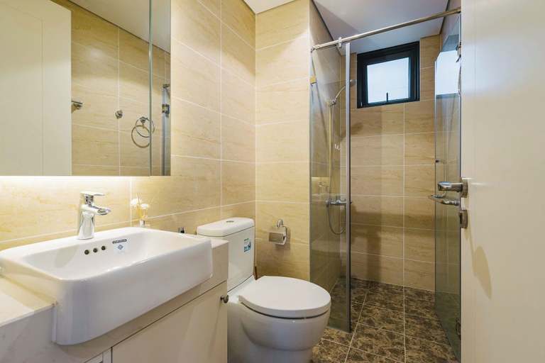 Bathroom 7