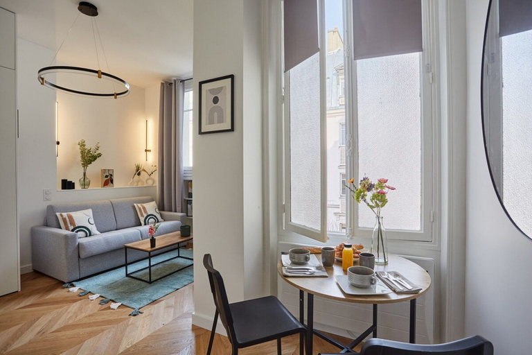 Living area 4, Modern Studio Arc de Triomphe Monceau, Paris