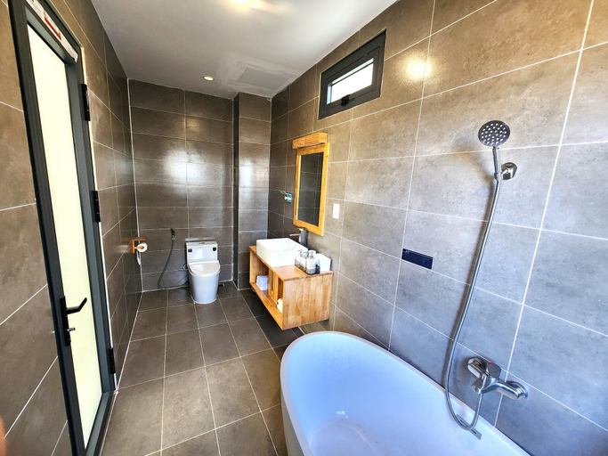 Bathroom 4, Sunny Shore Resort, Phú Quốc
