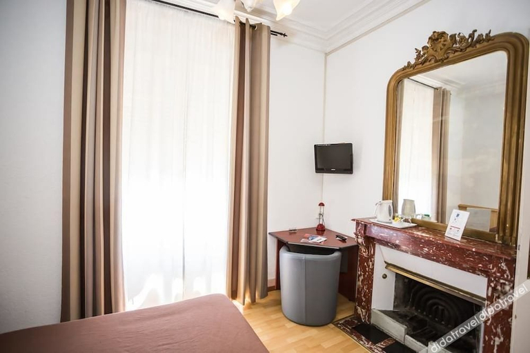 Bedroom 2, Hotel des Tourelles, Genève