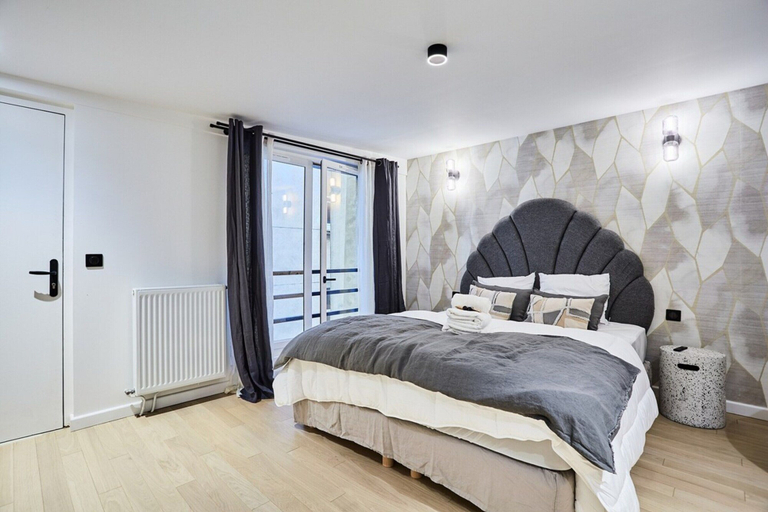 Room 5, New Apartment Centre de Paris Bourse, Paris