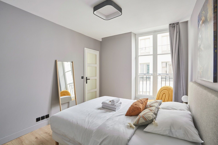 Room 3, Charming apartment in the Center of Paris / Bourse, Paris