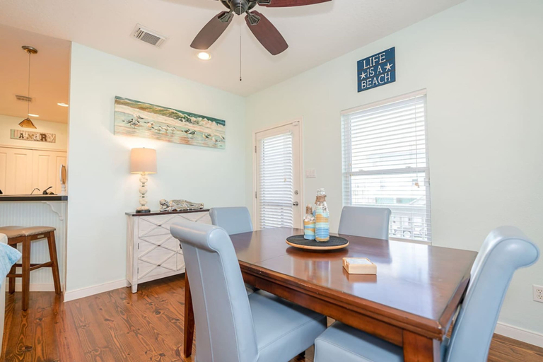 Room 4, Serenity By the Sea - Great Views in Treasure Isla, Brazoria
