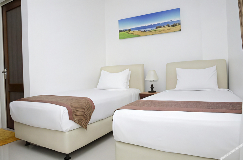 Bedroom 2, Grand Kartini Hotel, Bukittinggi