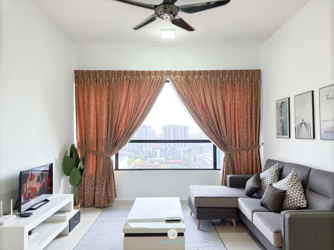 MKH Boulevard1 (2B2B 4 Pax | 2 min > Kajang train | Free Parking), Hulu Langat