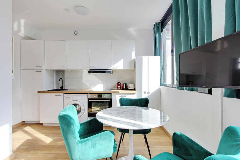 Private kitchen 2, Cosy Studio - 2P - Parc de Belleville, Paris