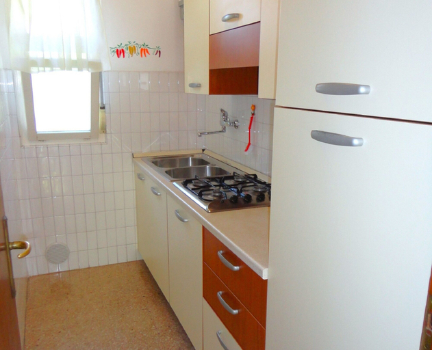 Others 4, Villa in Caorle Near Spiaggia Tartaruga, Venezia