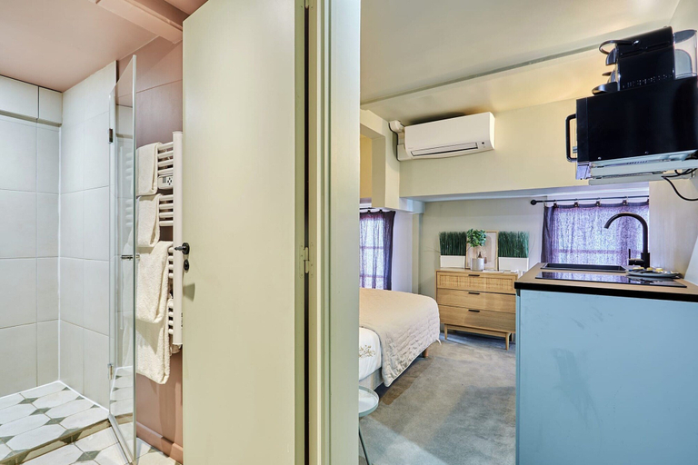 Bedroom 2, Charming Studio Center of Paris, Paris