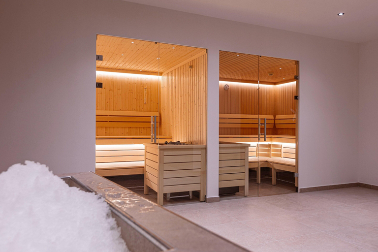 Spa treatment 3, Pleasant Apartment With Shared Sauna, Zell am See