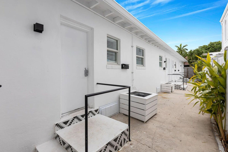 Room 4, Victoria Park Unique Studio Close to Las Olas Blvd, Broward