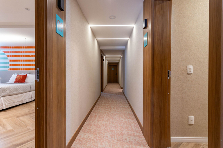 Room 2, Charming Studio Just a Few Steps From the Beach CNJ Q6, Rio de Janeiro