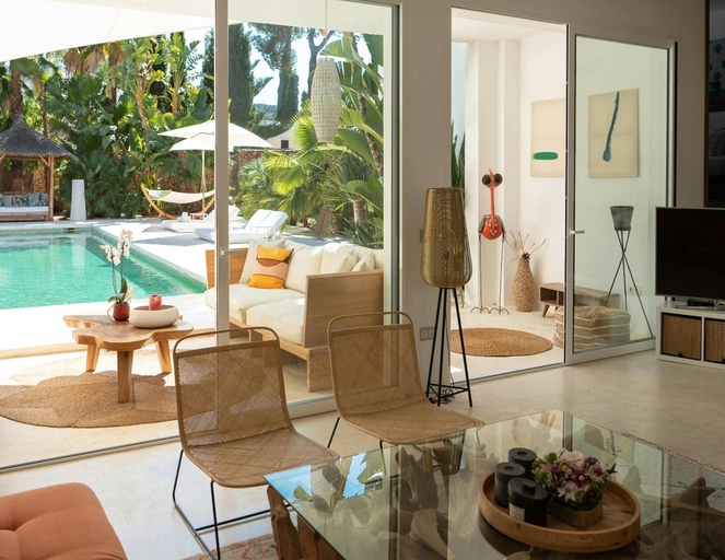 Living room 5, Lavish Villa Near Cala Llonga, Baleares