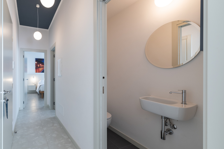 Bathroom 23