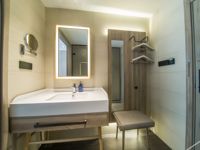 Bathroom 3, Hanting Hotel Jinan Zhangqiu Railway Station, Jinan
