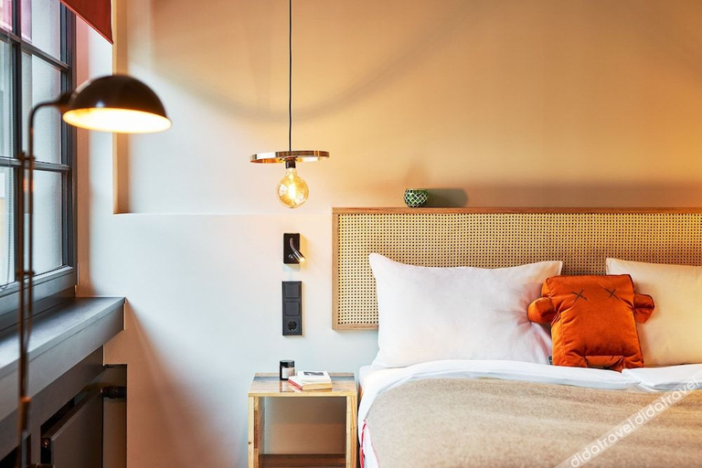 Bedroom 3, Hood House, Hamburg