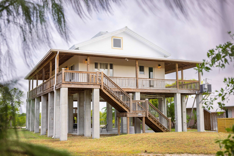 Room 4, Starlight Serenity - Hideaway w Stunning Views, Monroe