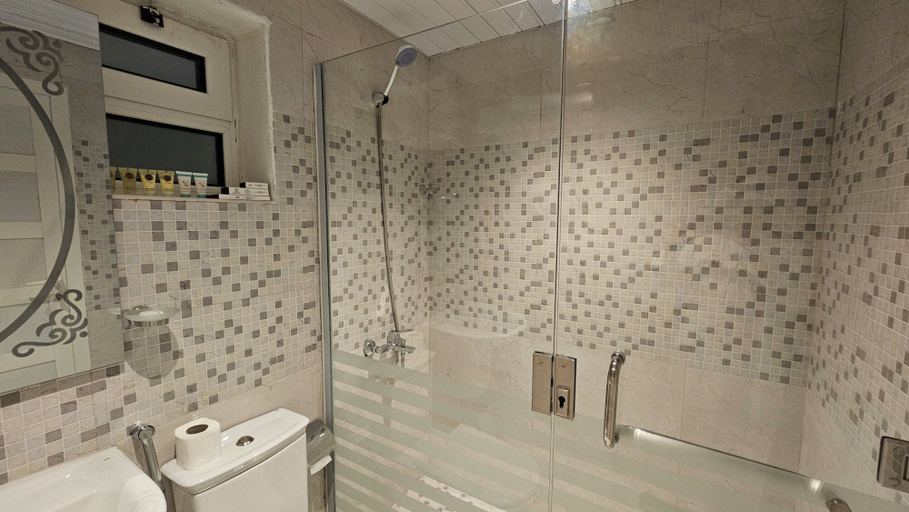 Bathroom 4, Royal al Alamiyah, Al Ahsa