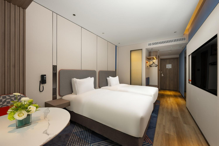 Bedroom 9