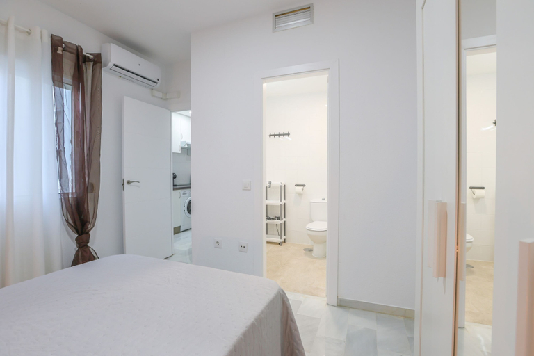 Room 3, Divina in Sevilla With 1 Bedrooms and 1 Bathrooms, Sevilla