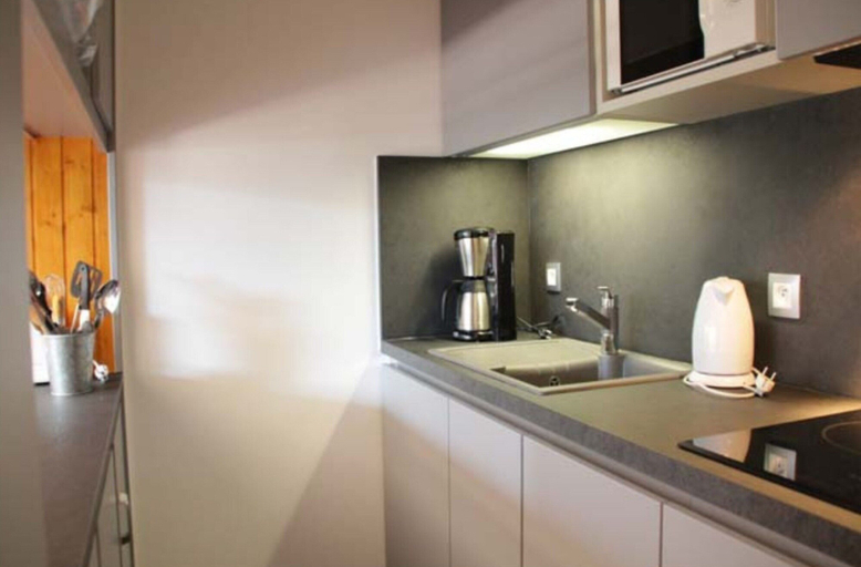Private kitchen, Croix de Savoie Cx22 Center & View 2 Pers, Haute-Savoie