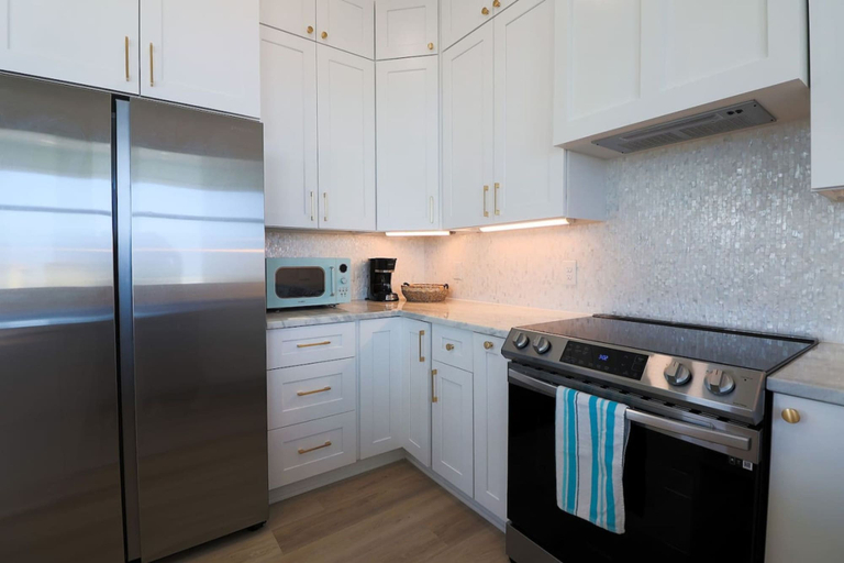 Room 5, Unforgettable Vacation Getaway in Treasure Island, Brazoria