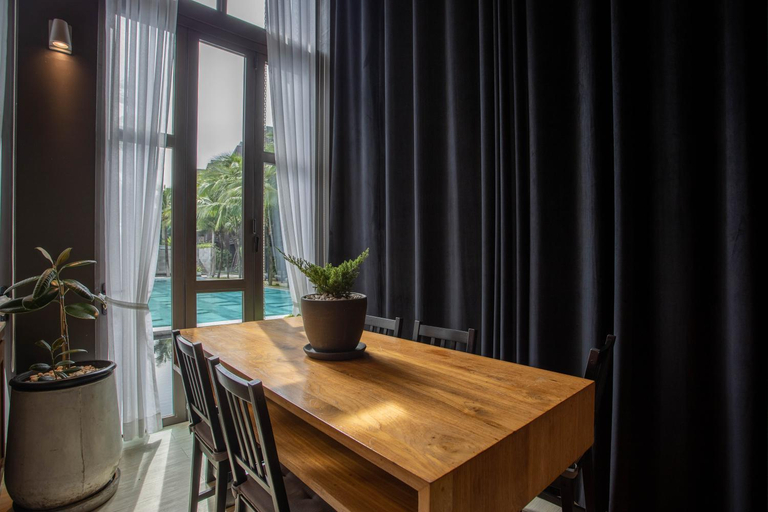 Food & Drinks 3, Onyx Villa Naiharn Beach - 3 BR private pool , Pulau Phuket