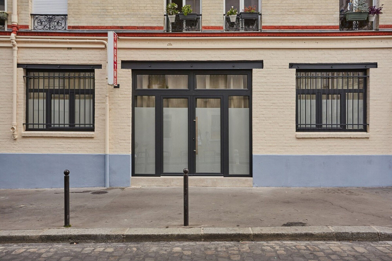 Exterior detail, Exceptional Apartment Near Montmartre 10 People, Paris
