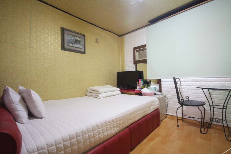 Bedroom 3, Busan Seomyeon Samcheonjang, Busanjin