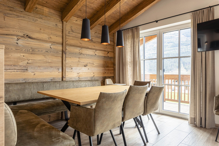 Dining 3, Superior Ferienhaus # 2B mit Sauna, Zell am See