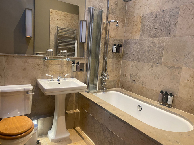 Bathroom 3, West Acre Lodge, North Yorkshire