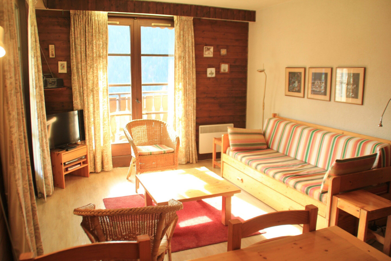 Living room 3, Tovassiere Ts92 Nature & SUN 4 Pers, Haute-Savoie