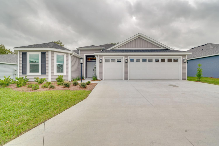Exterior & Views 1, Pool Access and Screened Patio Home in The Villages, Lake