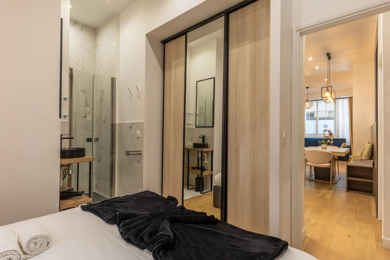 Room 5, Apartment Centre de Paris Sacre Coeur, Paris