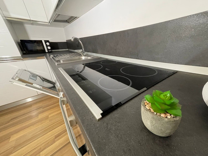 Private kitchen 5, Apt for 4 With Gym, Bovisa Milan, Milano