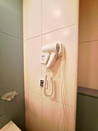 Bathroom 2, 2bed-vila-verde Sal Cape Verde-balcony-pool