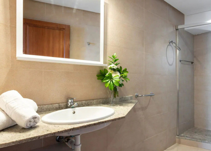 Bathroom 3, Apartment in Port de Pollenca by the Beach, Baleares