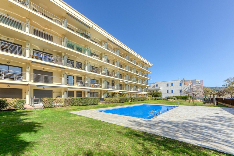 Exterior 5, Apartment in Roses by the Beach With Pool, Girona