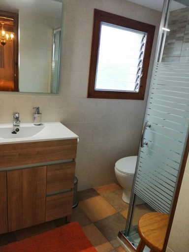 Bathroom 3, CAL BENAIGES, Lleida
