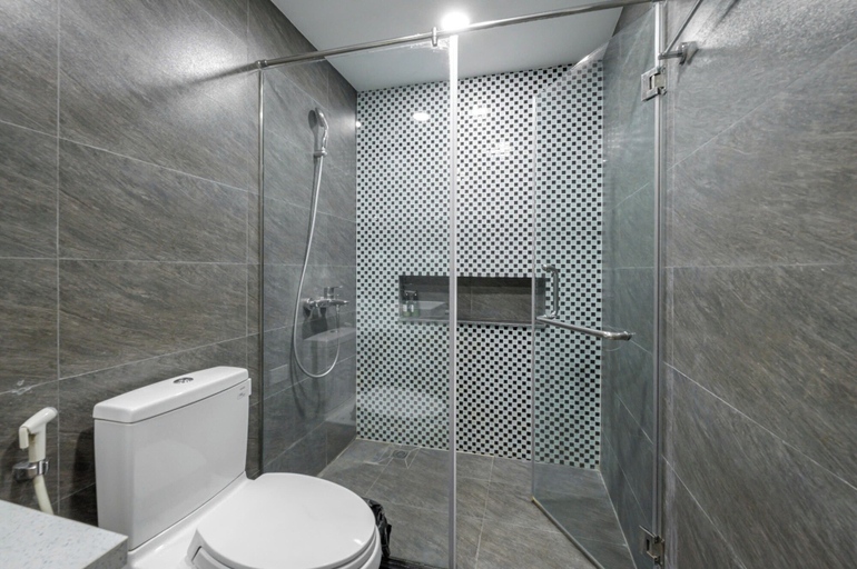 Bathroom 3, Luxe Paradise Premium Hotel Nguyen Khac Hieu, Ba Đình