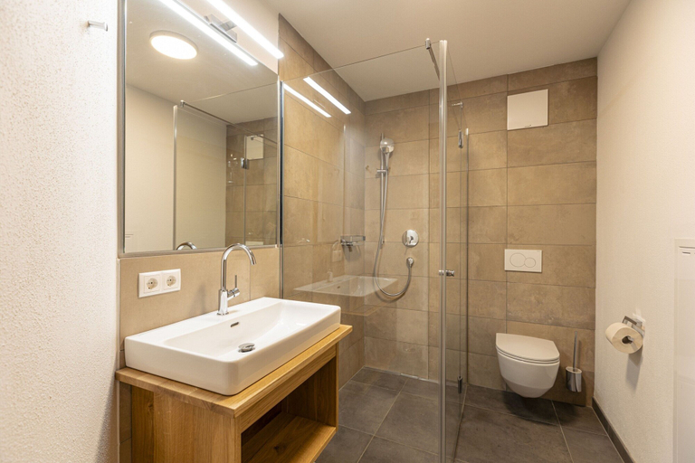 Bathroom 5, Superior Ferienhaus # 4C mit Sauna, Zell am See