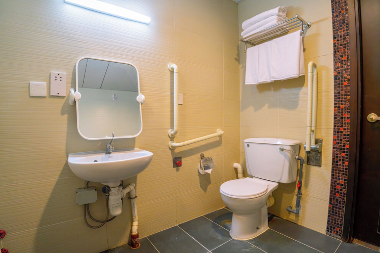 Bathroom 3, MIJ (KAI TAK) HOTEL, Kowloon