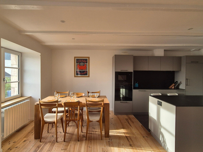 Private kitchen 4, Nice Holiday Flat, 100 m From the Beach, Erquy, Côtes-d'Armor