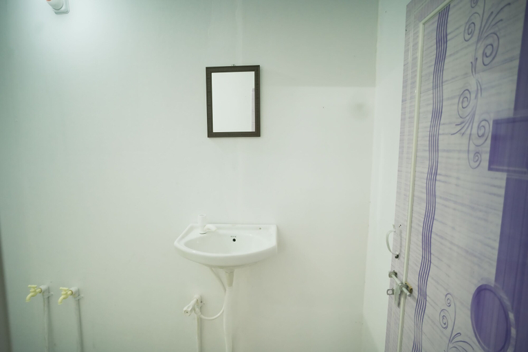 Bathroom 3, The Mahakumbh Vatika, Allahabad
