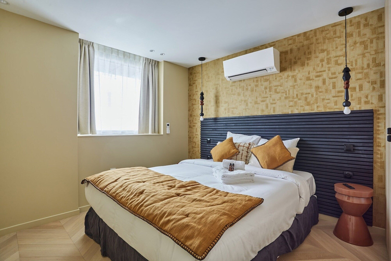 Room 4, Wonderful Flat Luxembourg Park St Germain des Pres, Paris