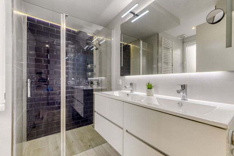 Bathroom 4, Apartment in Roses near Rock Beach, Girona