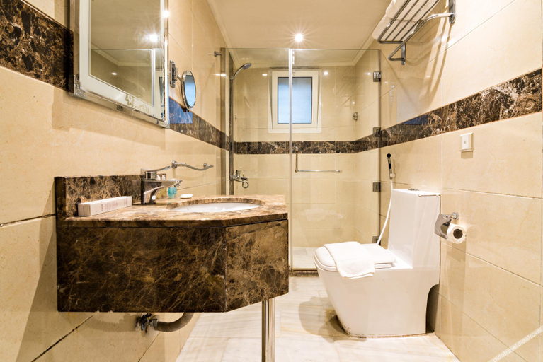 Bathroom 5, Ozone hotel, Jeddah