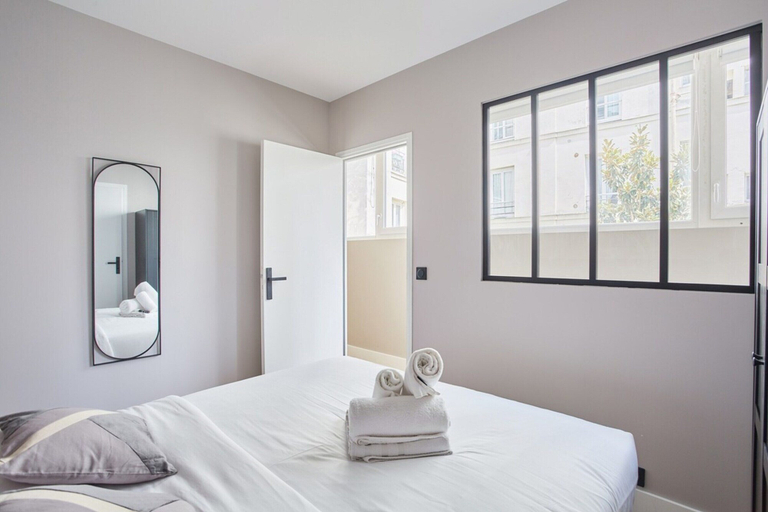 Room 2, Sublime and new Apartment Le Marais / Beaubourg, Paris