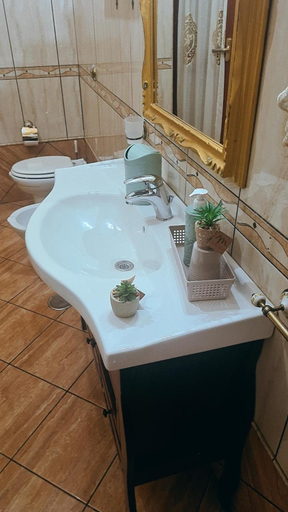 Bathroom 5, MAISON LUCKY- bed and breakfast, Napoli