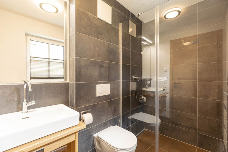 Bathroom 4, Premium Ferienhaus # 1B mit Sauna, Zell am See
