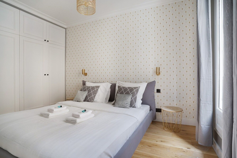 Room 2, Sublime and new Apartment Center of Paris Opera, Paris